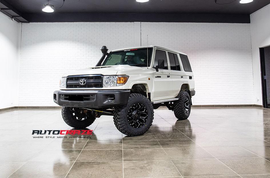 TOYOTA LANDCRUSIER ASSAULT GLOSS BLACK MILLED ACCENTS